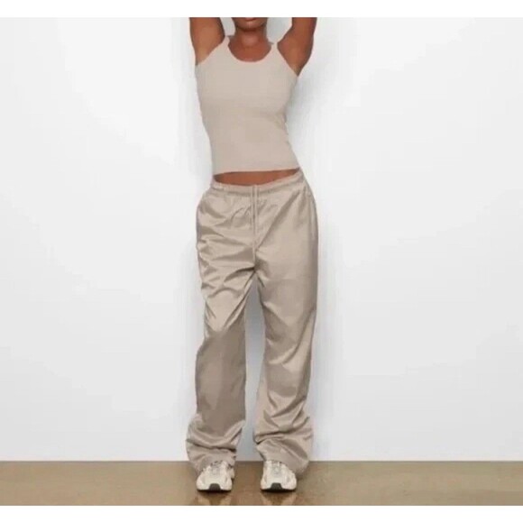 SKIMS Utility Sport Track Pants Plus Sz 3X High Rise Drawstring Beige - Picture 8 of 8